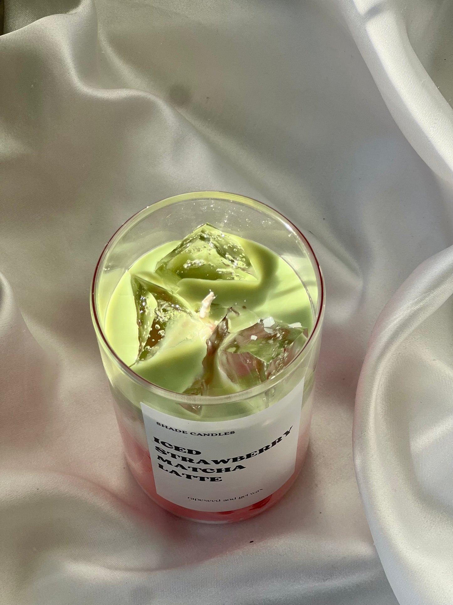 Iced Strawberry Matcha Latte Kaars